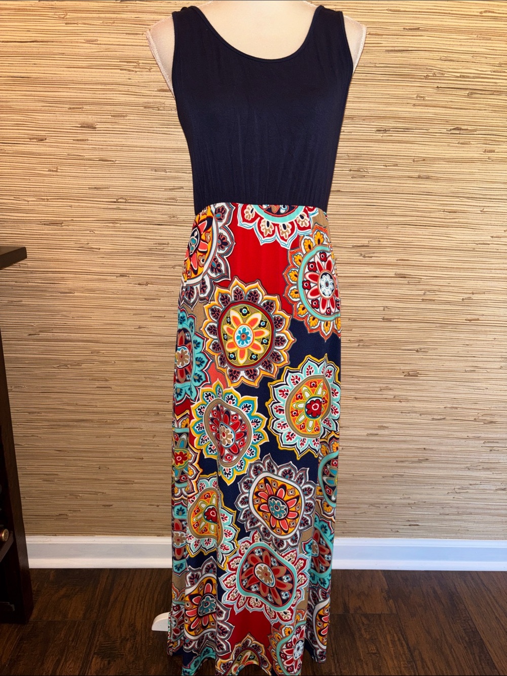 Zattcas Sleeveless Navy & Multi Floral Print Maxi Dress large EUC! Comfy!